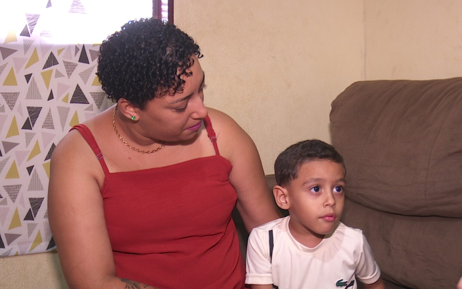 A Gravidade das Picadas de Escorpião: Alerta de Mãe Após Caso de Filho com 13 Paradas Cardíacas