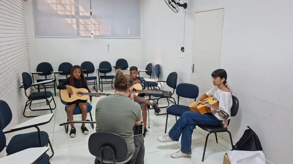 Aulas de Música Gratuitas em Ribeirão Preto: Uma Oportunidade Cultural para Jovens