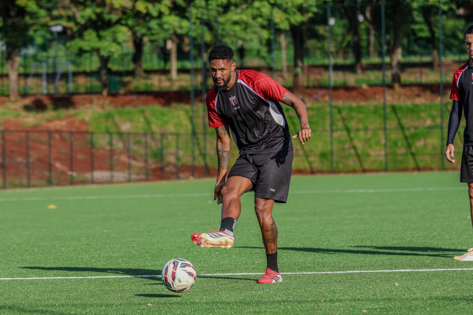 Botafogo-SP: Wallace Relacionado e Pedrinho Como Titular Contra o Criciúma