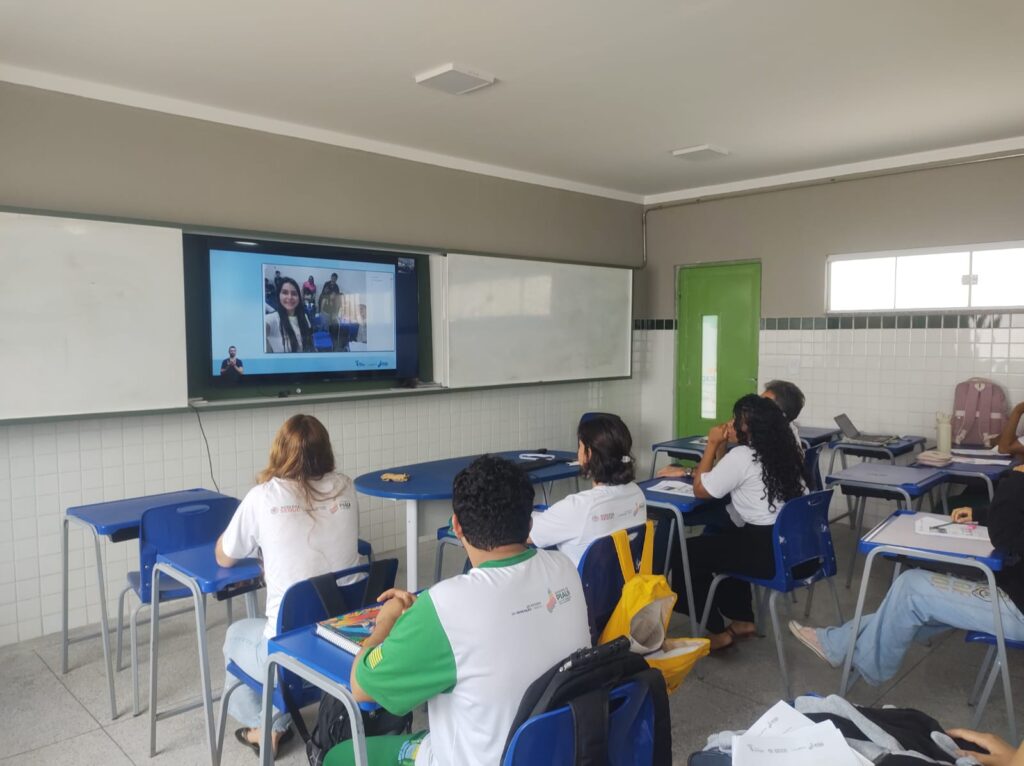 Canal Educação: Conectando Todos os Municípios do Piauí ao Ensino Tecnológico Canal Educação: Conectando Todos os Municípios do Piauí ao Ensino Tecnológico