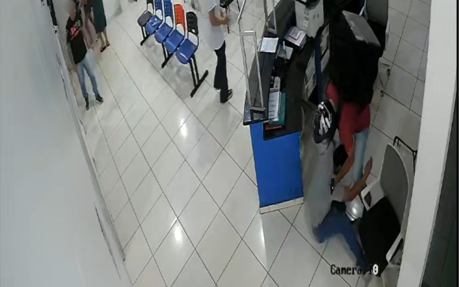 Entregador Agride Recepcionista em UPA de Taquaritinga: Agressão em Vídeo Choca Comunidade