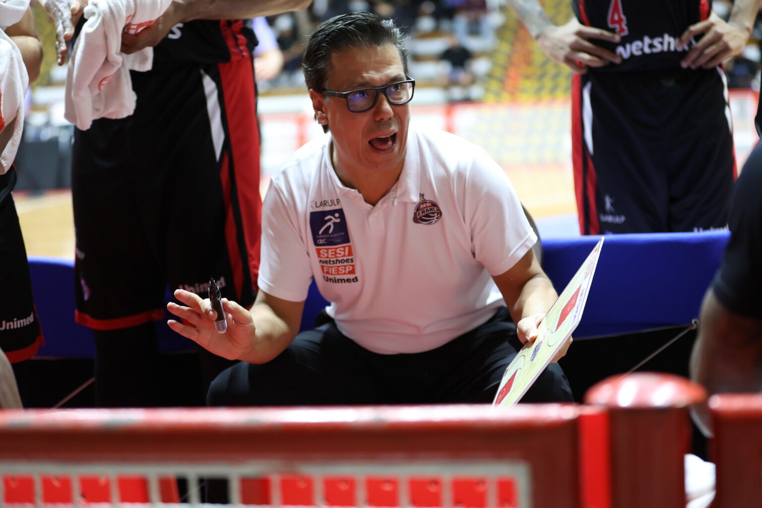 Franca Enfrenta Mogi em Busca de Manter a Imbatibilidade no NBB