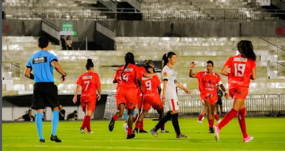 Futebol Paraibano em Alta: Botafogo-PB, Treze, Sousa e Serra Branca em Campo Futebol Paraibano em Alta: Botafogo-PB, Treze, Sousa e Serra Branca em Campo