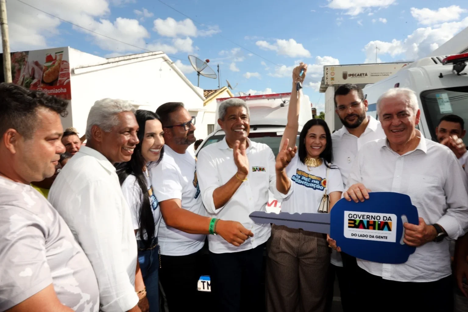 Governo da Bahia Avança em Infraestrutura e Educação em Ipecaetá