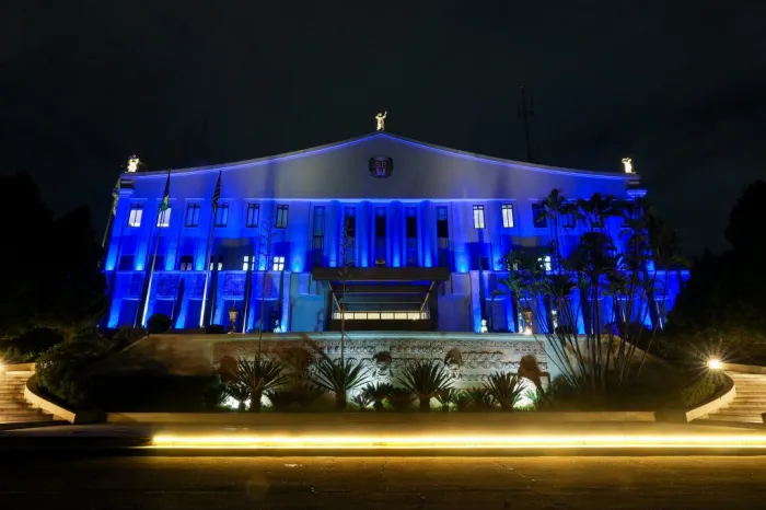 Palácio dos Bandeirantes ganha iluminação azul em apoio ao Dia Mundial do Autismo Palácio dos Bandeirantes ganha iluminação azul em apoio ao Dia Mundial do Autismo