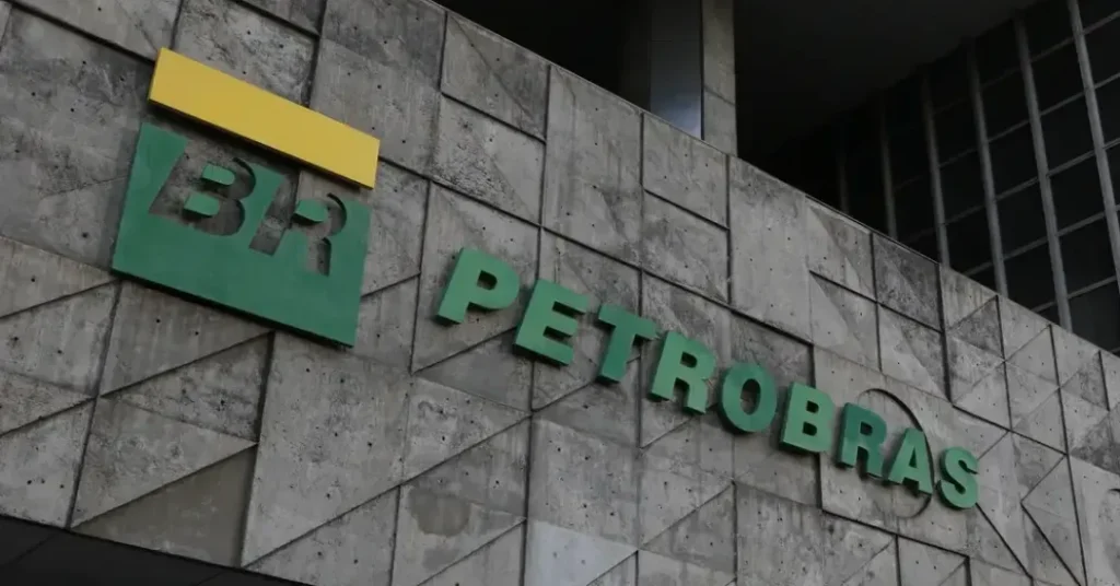 Petrobras Reafirma Estratégia de Preços de Combustíveis em Cenário Internacional Desafiador Petrobras Reafirma Estratégia de Preços de Combustíveis em Cenário Internacional Desafiador