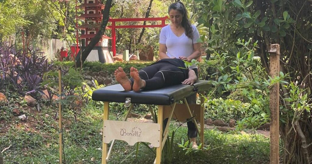 Reiki na Escola de Enfermagem de Ribeirão Preto: Cuidado e Extensão ao Bem-Estar