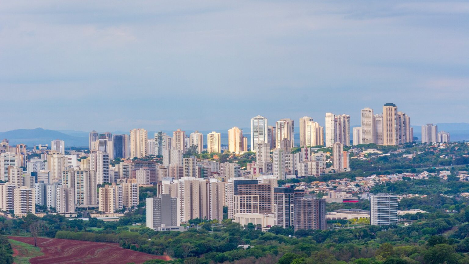 Ribeirão Preto: Desafios e Oportunidades na Atração de Multinacionais Ribeirão Preto: Desafios e Oportunidades na Atração de Multinacionais