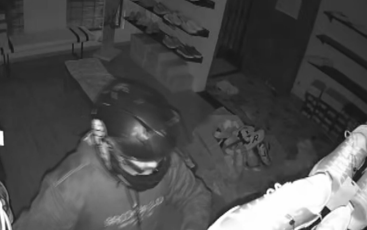 Suspeito de Furto em Loja de Roupas é Detido pela GCM em Ribeirão Preto