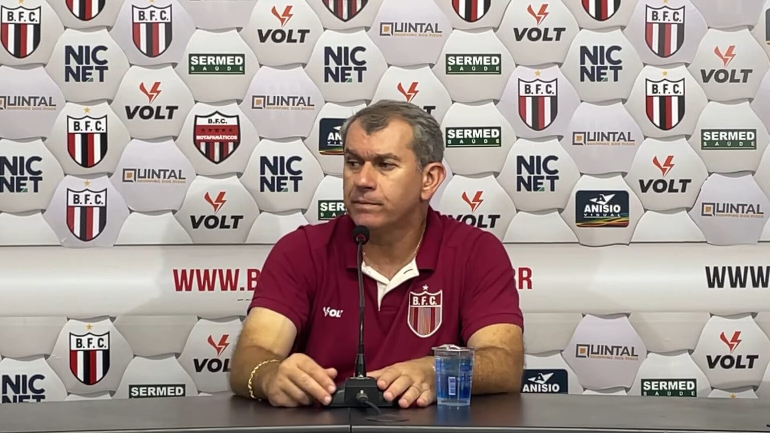 Tencati Expressa Frustração Após Derrota do Botafogo-SP em Casa: ‘Machuca’ Tencati Expressa Frustração Após Derrota do Botafogo-SP em Casa: 'Machuca'