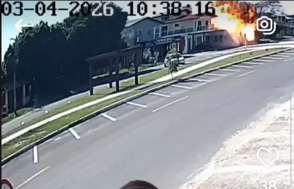 Tragédia Aérea no RS: Avião de SP Cai e Deixa Quatro Mortos Tragédia Aérea no RS: Avião de SP Cai e Deixa Quatro Mortos