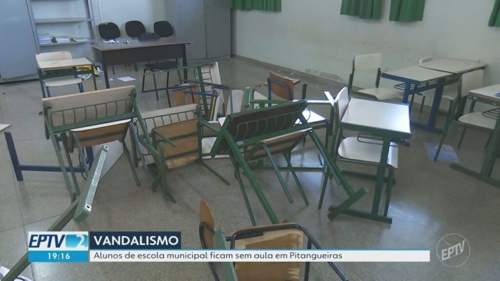 Vandalismo Interrompe Aulas em Escola Municipal de Pitangueiras, SP Vandalismo Interrompe Aulas em Escola Municipal de Pitangueiras, SP