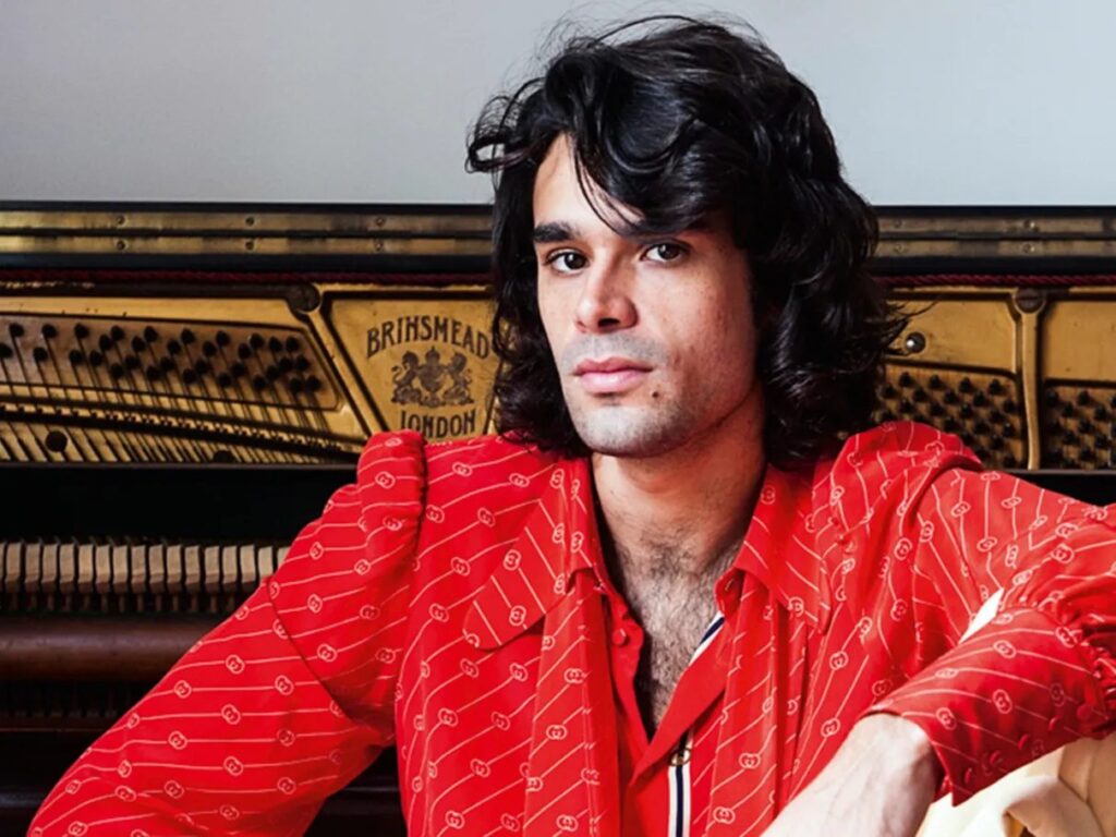 Zé Ibarra Leva Música Brasileira ao Theatro Pedro II em Ribeirão Preto Zé Ibarra Leva Música Brasileira ao Theatro Pedro II em Ribeirão Preto