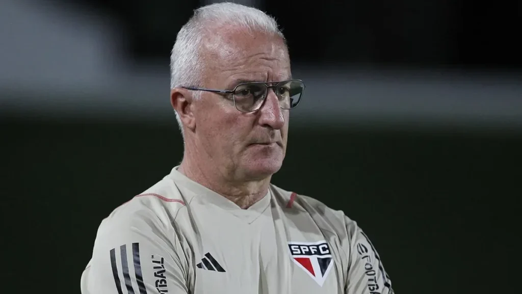 Dorival Júnior assume o comando do São Paulo em momento delicado