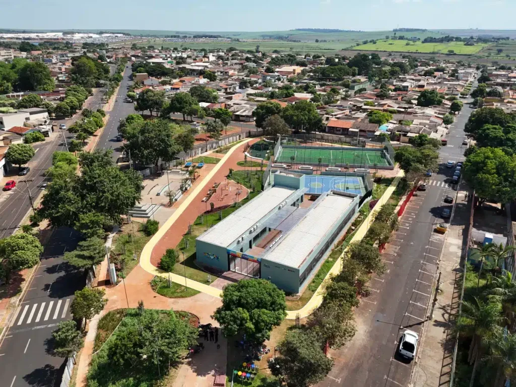 Praça da Cidadania em Ribeirão Preto é Inaugurada Após Quatro Anos de Espera