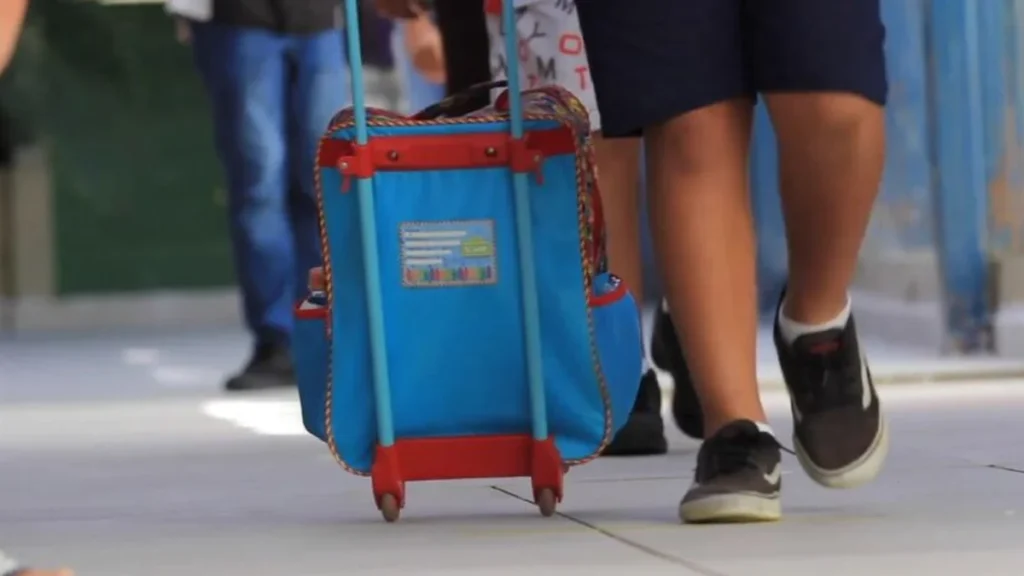 Prefeitura de São Paulo e Sindicatos firmam protocolo para normalizar atendimento nas escolas após g