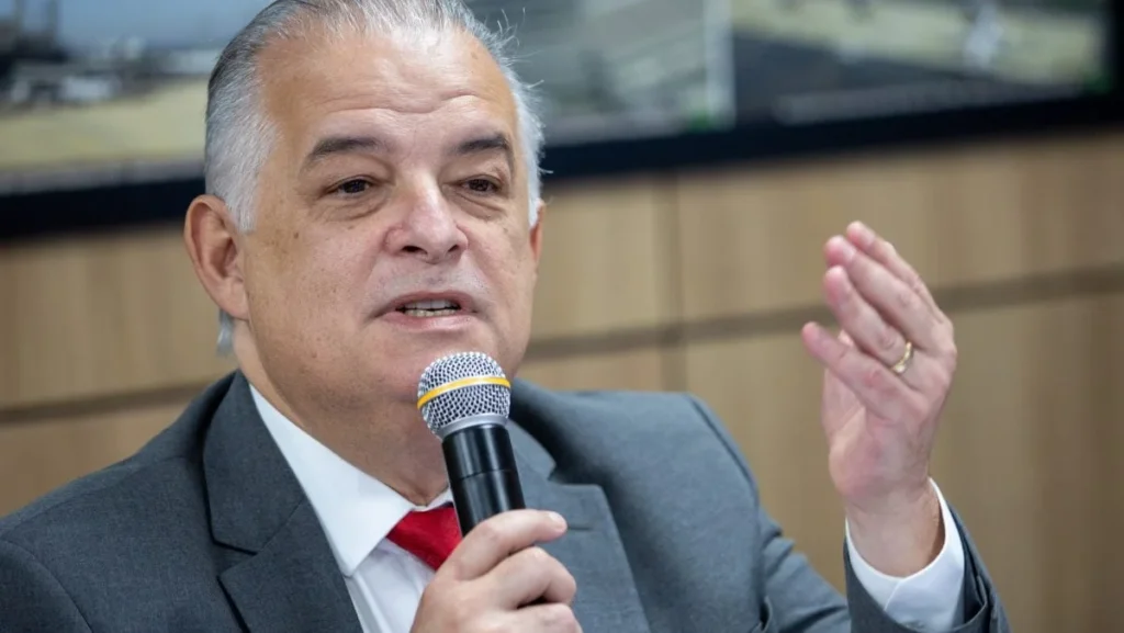 Sem cavalo de pau: dirigente do PT alerta sobre candidatura de Márcio França em São Paulo