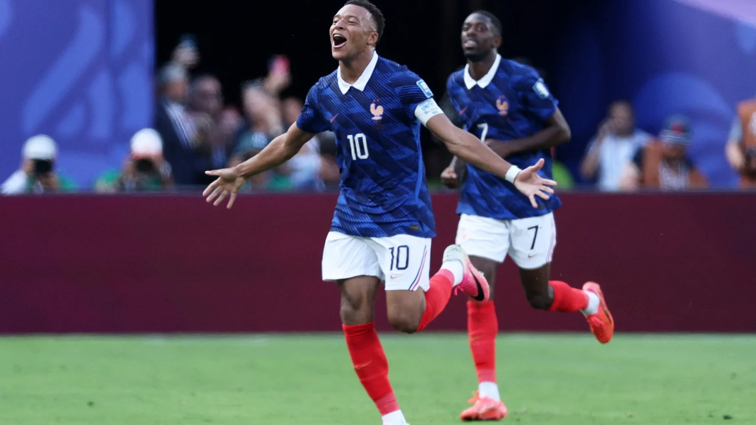 Mbappé se torna maior artilheiro em mata-matas da Copa superando Leônidas e Ronaldo