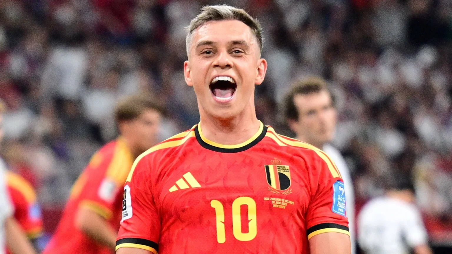 Beşiktaş avança em contratações de peso com Leandro Trossard e possível chegada de Nübel