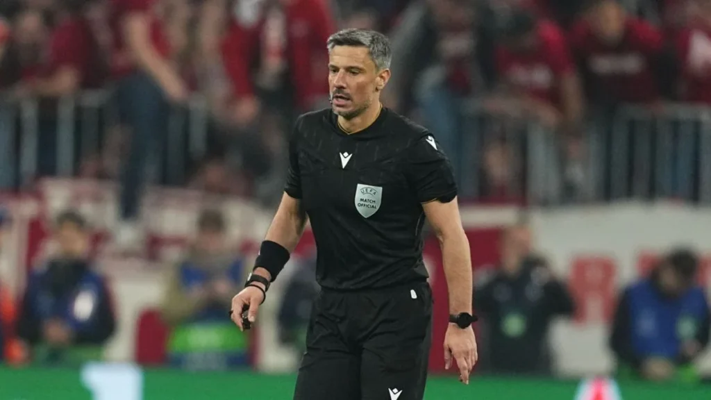 Quem é Slavko Vinčić? Conheça o árbitro escalado para a final da Copa do Mundo Quem é Slavko Vinčić? Conheça o árbitro escalado para a final da Copa do Mundo
