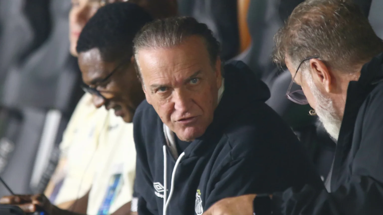 Cuca confirma cobrança de Neymar em garotos no Santos: “São coisas que acontecem” Cuca confirma cobrança de Neymar em garotos no Santos: "São coisas que acontecem"